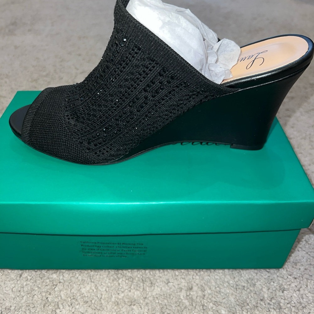 Lauren Lorraine Black Wedge Shoes Rhinestone Stretchy Hugging Material NIB Chic